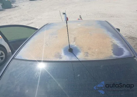 2005 Toyota Corolla Le z USA, uszkodzony, nr VIN 2T1BR32E15C337055